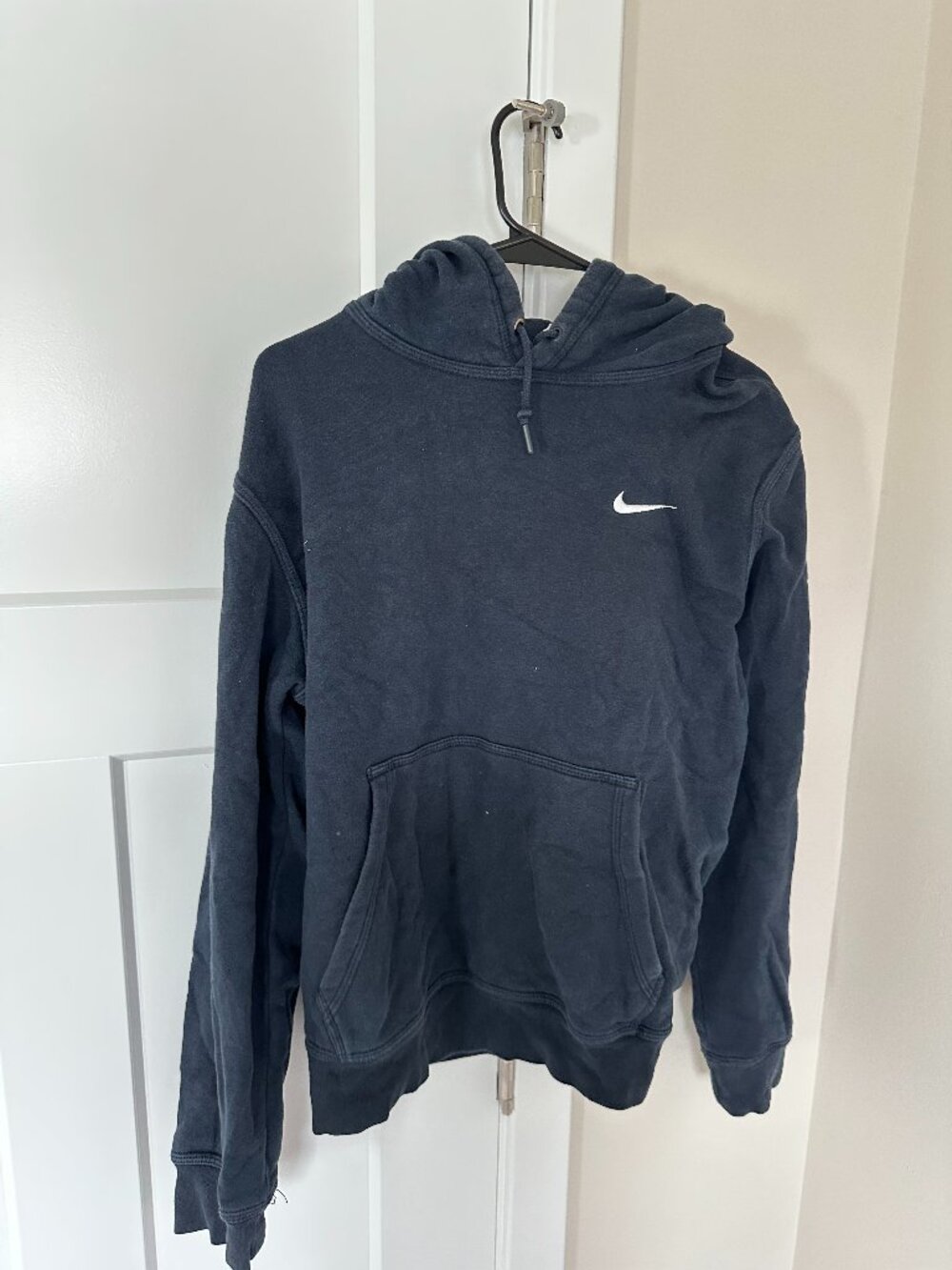 Nike 804346451 Large Club Fleece Pullover Hoodie - Navy Blue